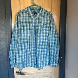 Patagonia Women’s Blue and White Plaid Shirt